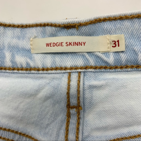 NWT Levi’s High-Rise Wedgie Skinny Light Acid Wash Button Fly Jeans 12/W31 - Picture 12 of 12